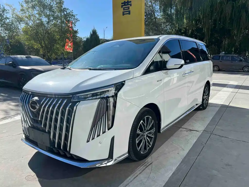 GAC Trumpchi M8