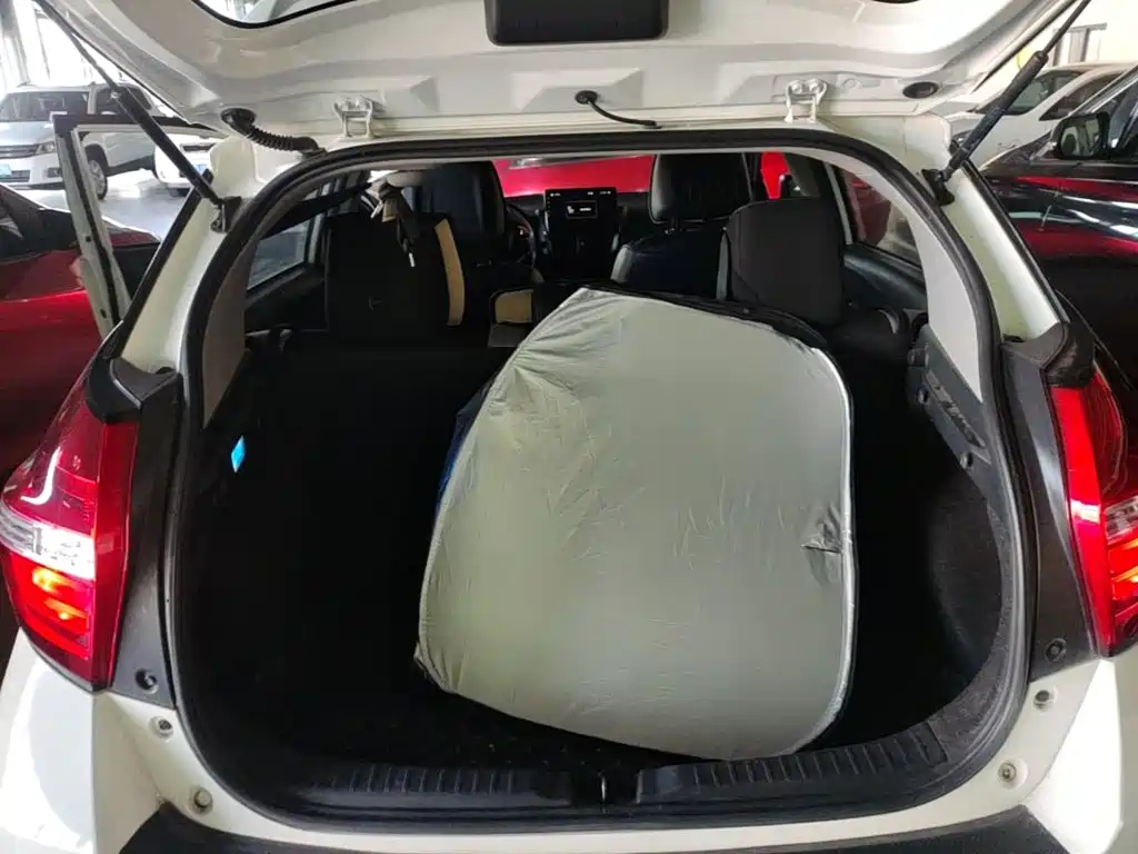 Toyota Yaris L — миниатюра 19
