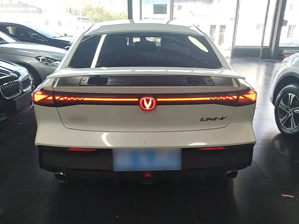 Changan UNI-V — миниатюра 6