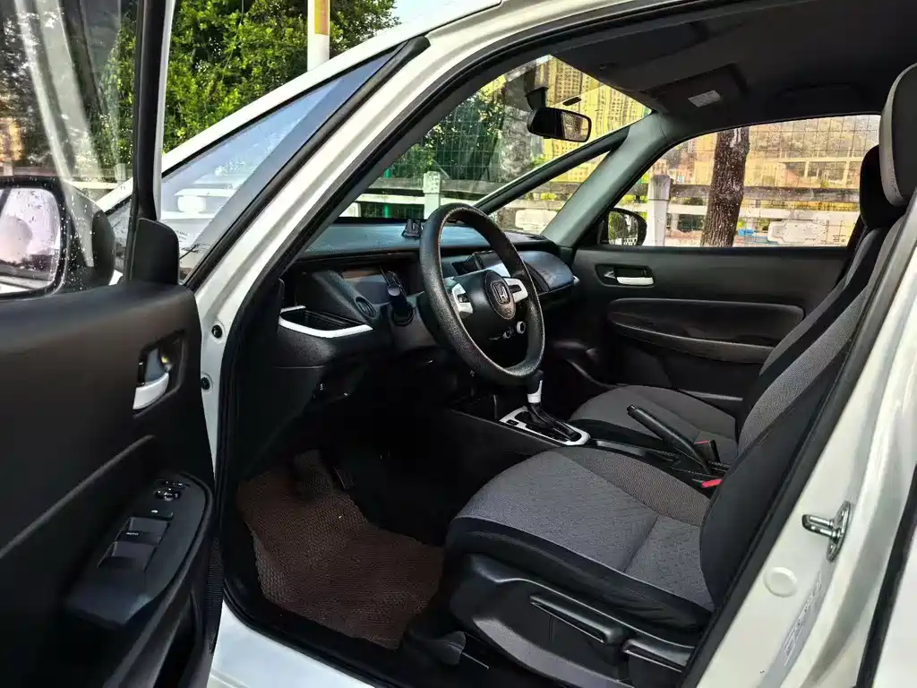 Honda Fit - фото 4
