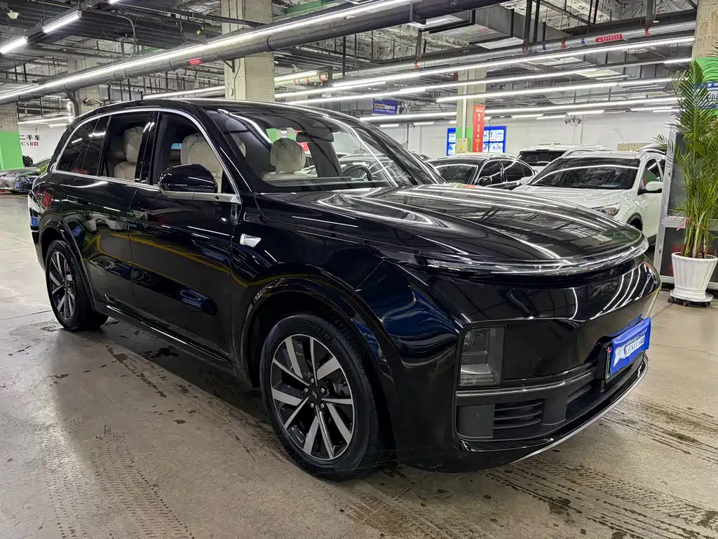 Li Auto Li L8 — миниатюра 2