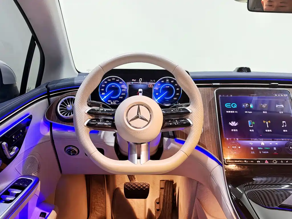 Mercedes-Benz EQE — миниатюра 10