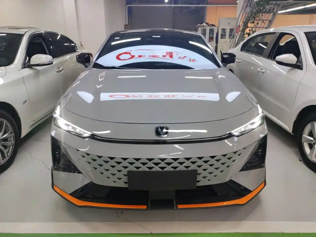 Changan UNI-V 2024 1.5T Luxury Sport