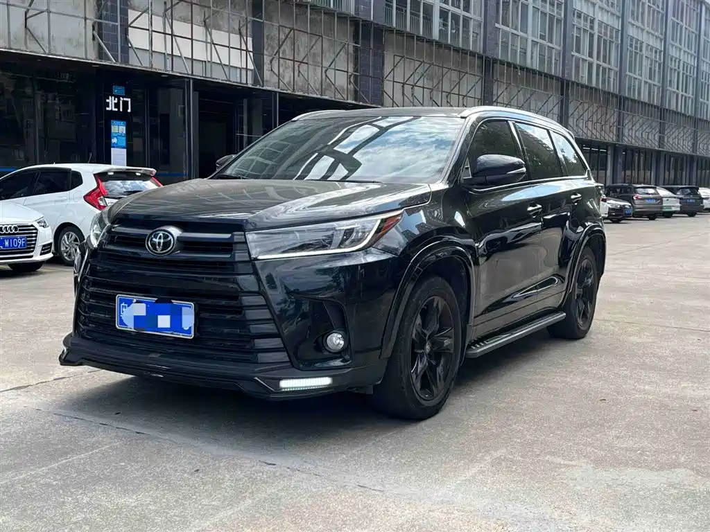 Toyota Highlander 2021