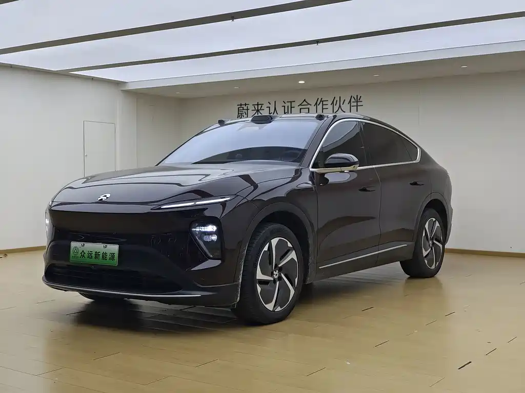 NIO EC7