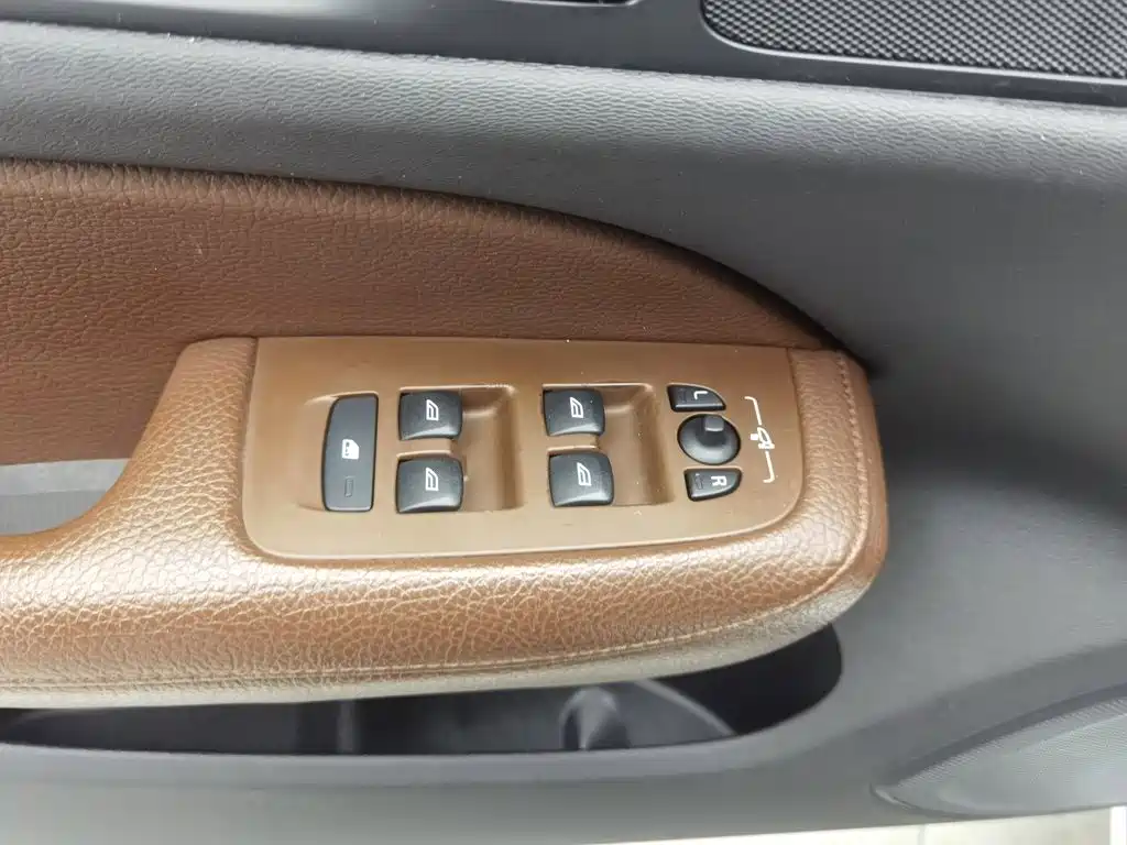 Volvo S60 — миниатюра 9