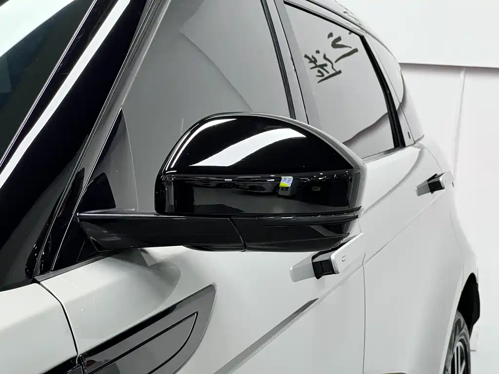 Land Rover Evoque — миниатюра 15