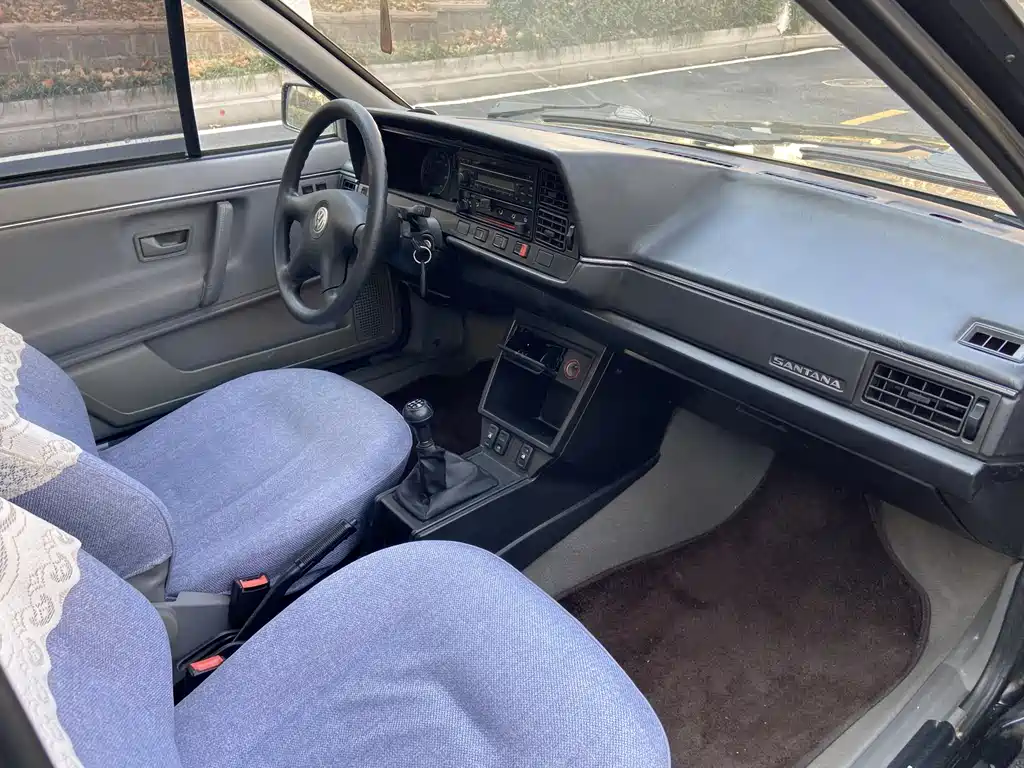 Volkswagen Santana 09 1.8 MT