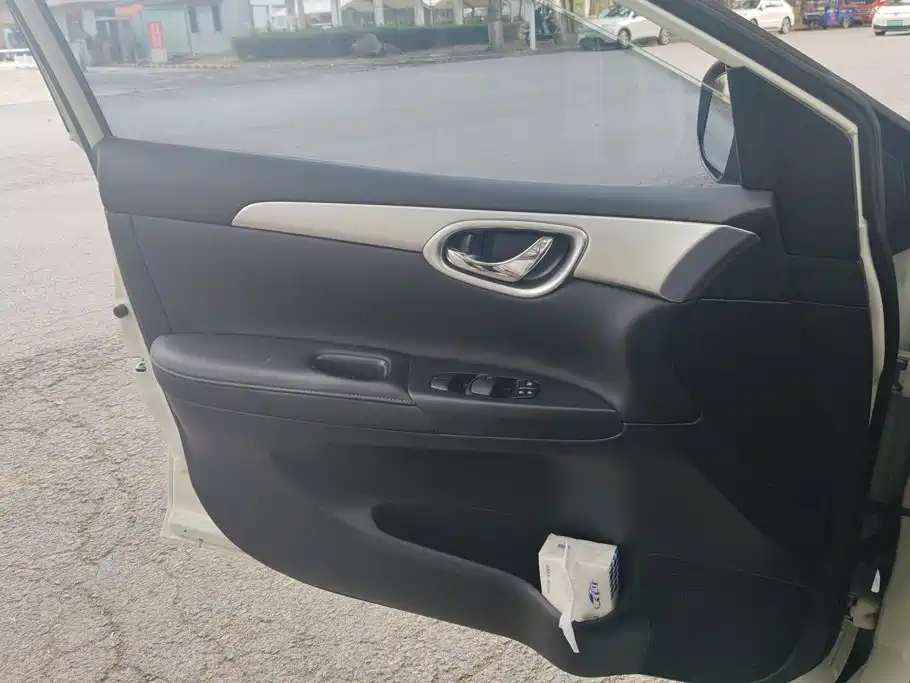 Nissan Sylphy — миниатюра 7
