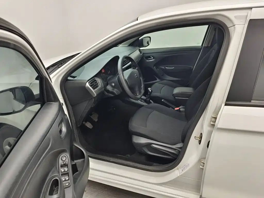 Citroen Elysee — миниатюра 12