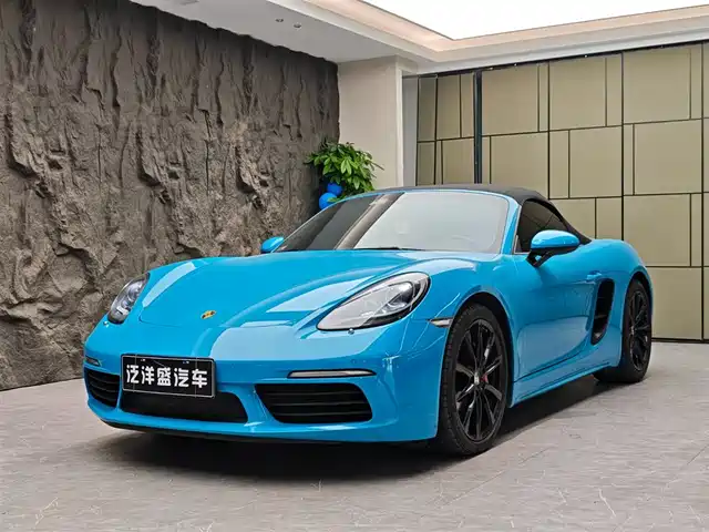 PORSCHE 718