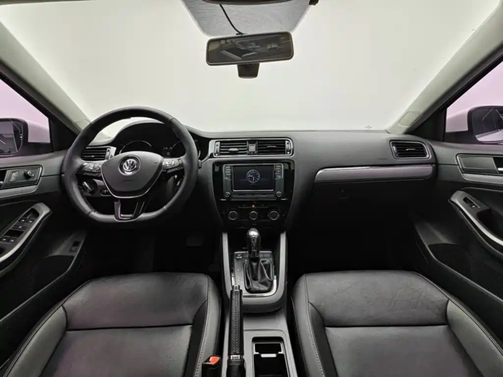 Volkswagen Sagitar — миниатюра 4