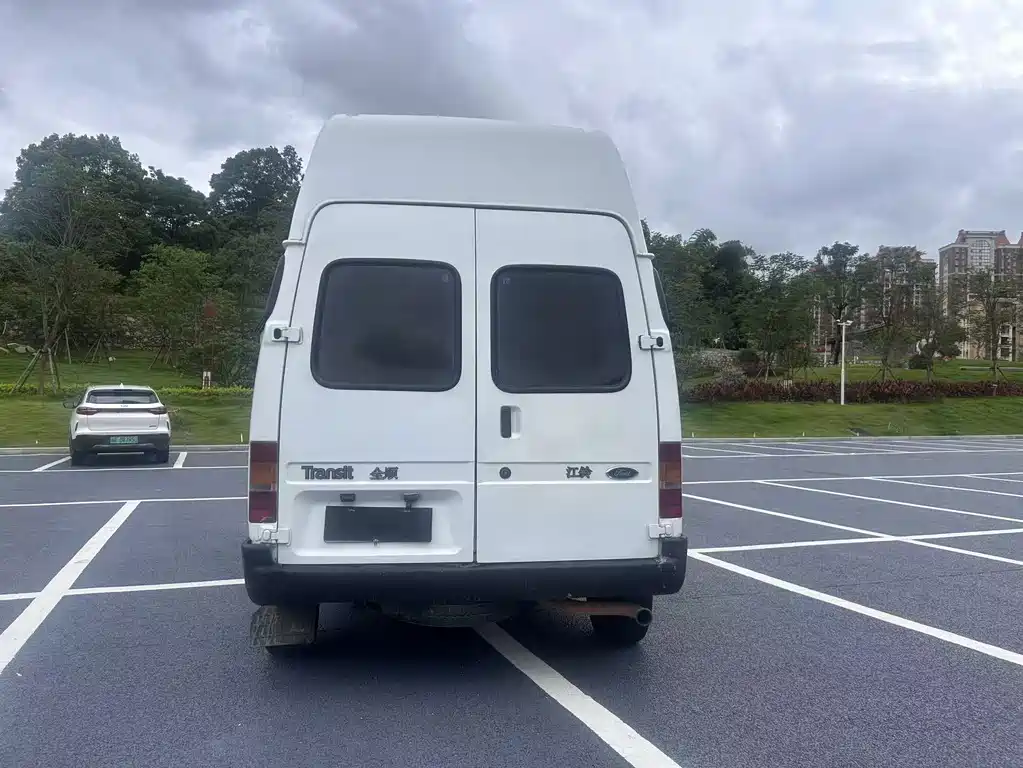 Ford Transit Classic — миниатюра 5