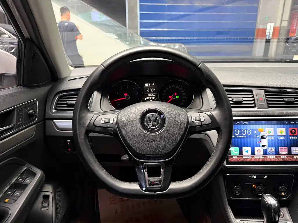 Volkswagen Lavida — миниатюра 14