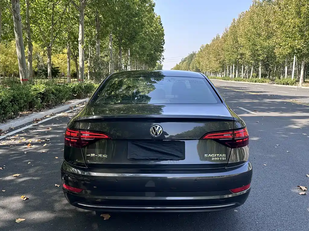 Volkswagen Sagitar — миниатюра 5