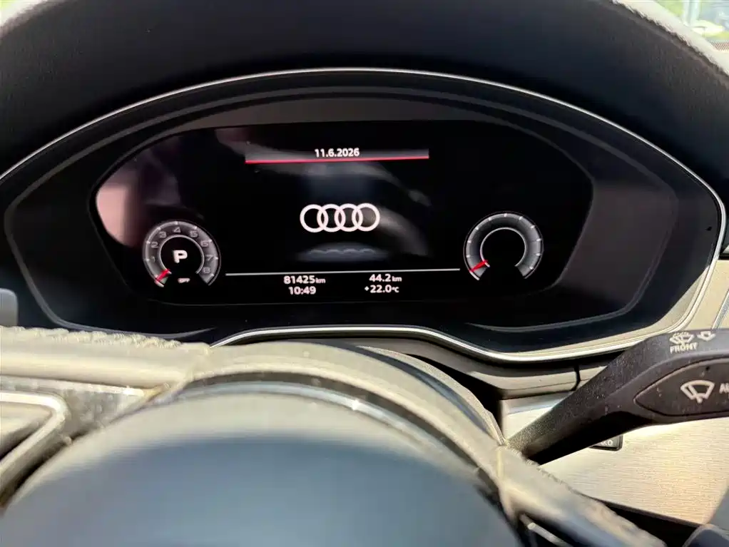 Audi A4L 2022 40 TFSI Luxury