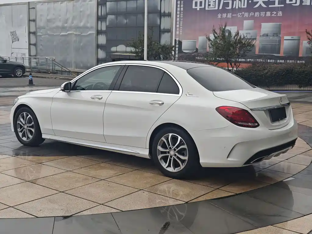 Mercedes-Benz C-Class — миниатюра 16