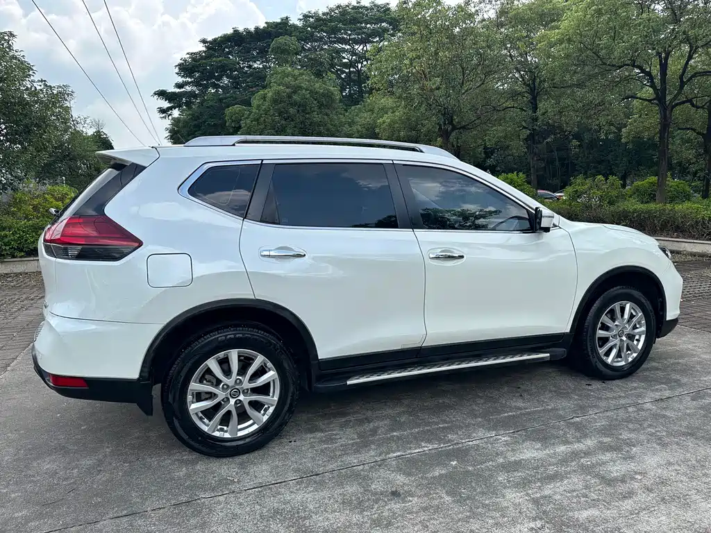 Nissan X-Trail — миниатюра 16