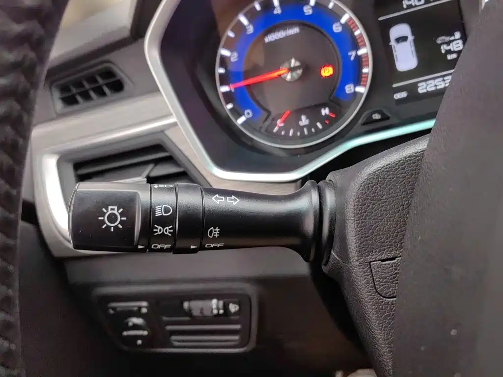 Geely Vision X3 — миниатюра 21