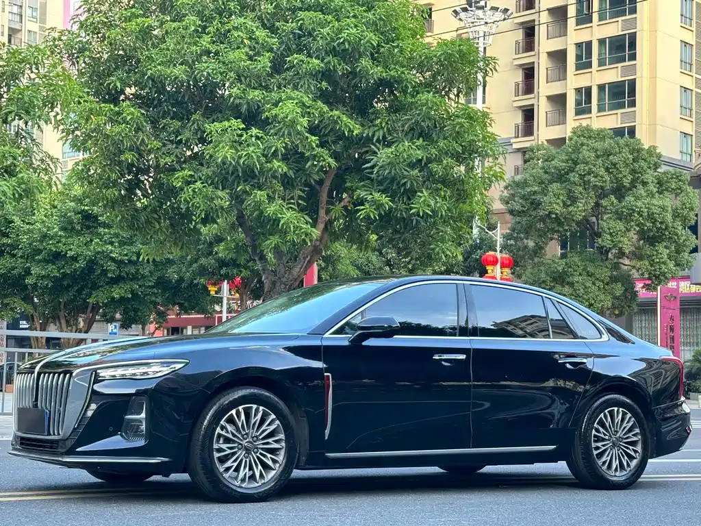 RED FLAG HONGQI H5