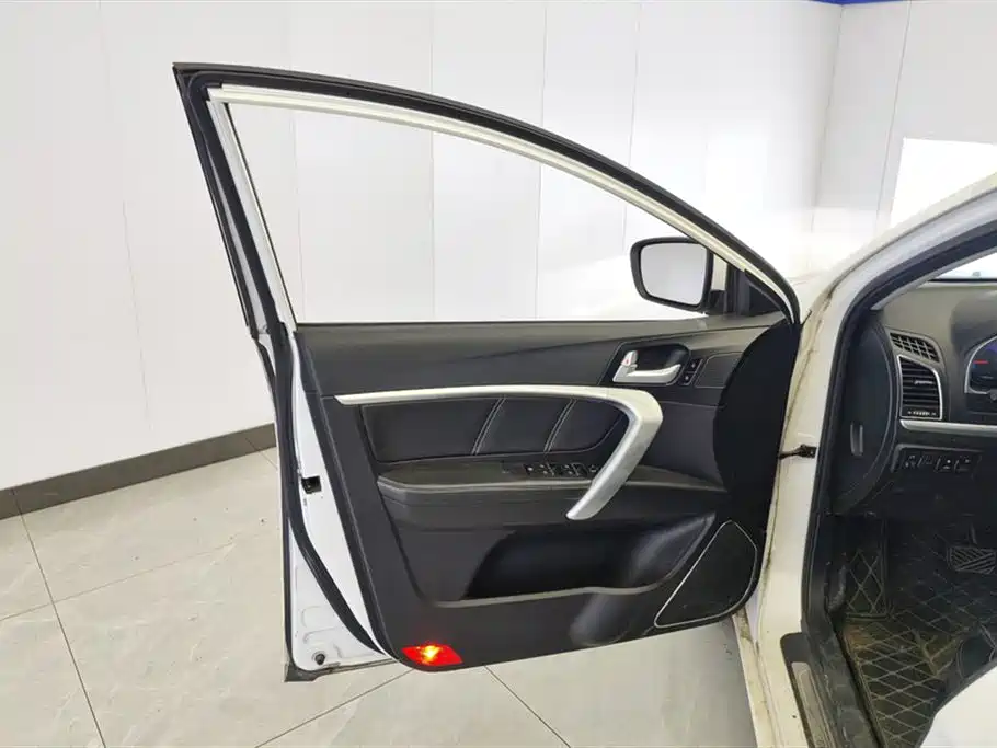 Geely Emgrand 2016 1.5L CVT