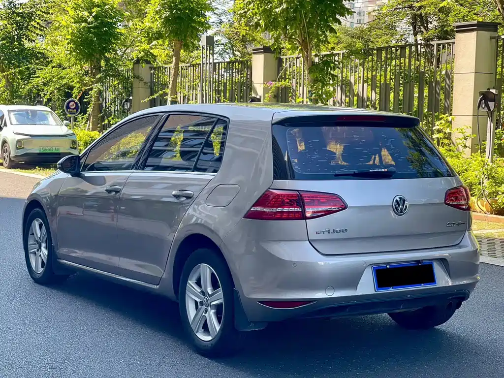 Volkswagen Golf — миниатюра 7