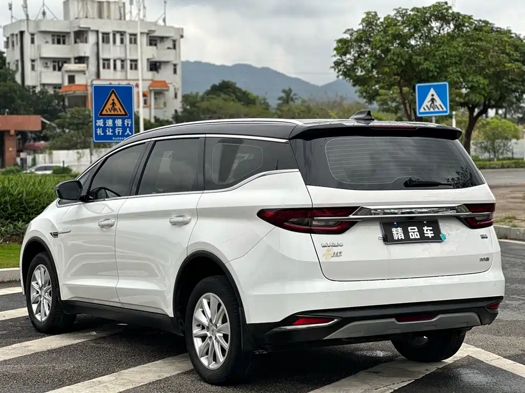 GEELY AUTOMOBILE JIAJIE