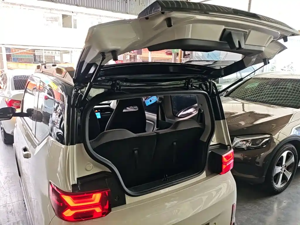 Wuling MINIEV — миниатюра 19