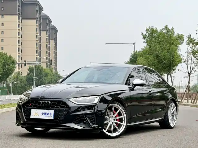 Audi S4