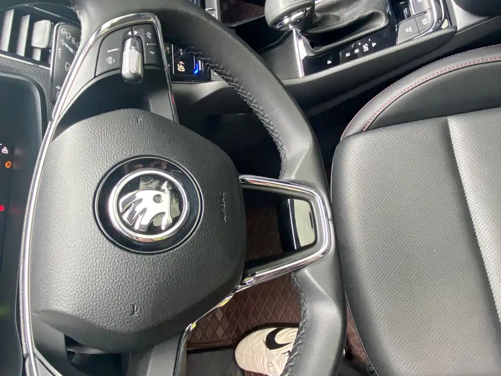 Skoda Karoq — миниатюра 16