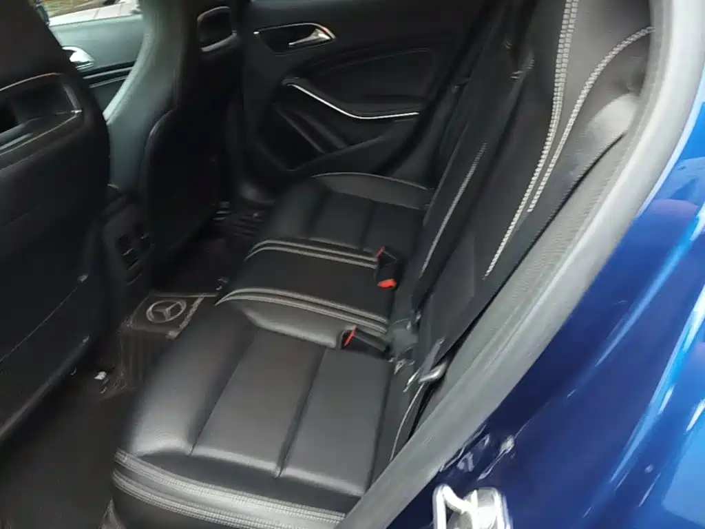 Mercedes-Benz GLA — миниатюра 17