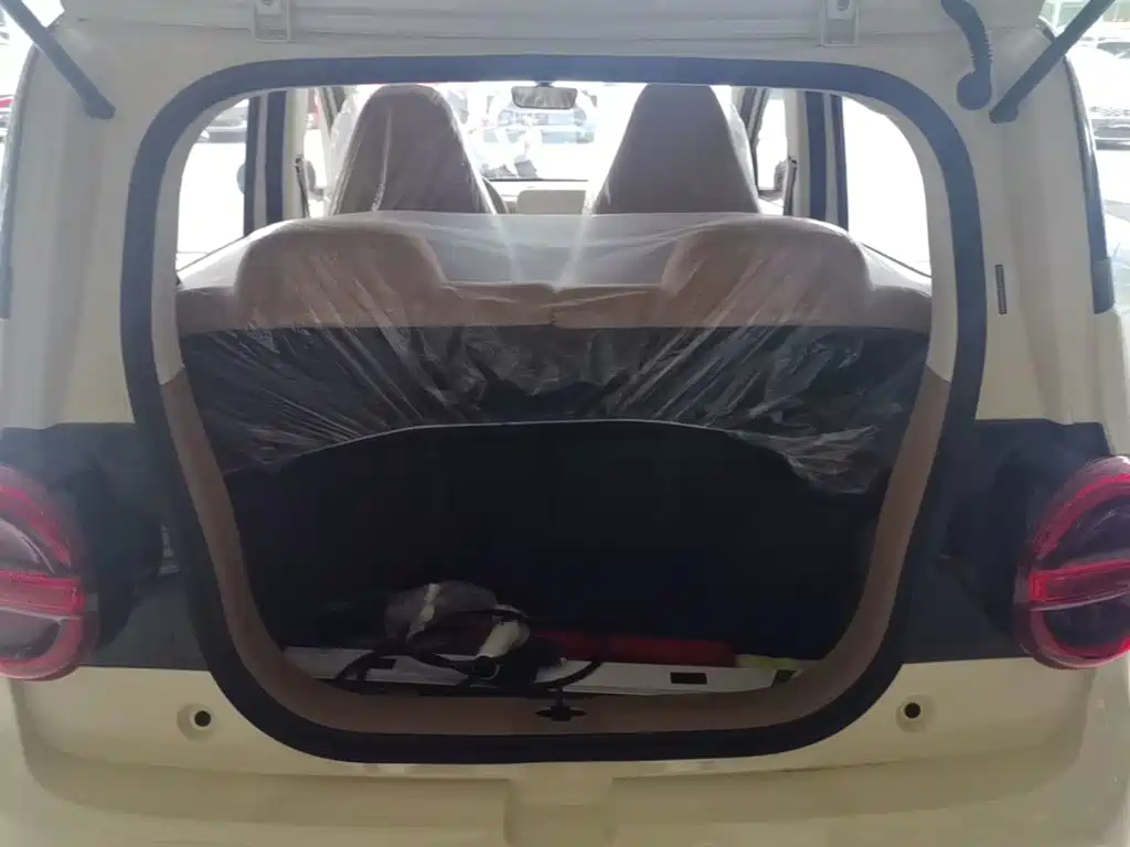 Wuling MINIEV — миниатюра 19