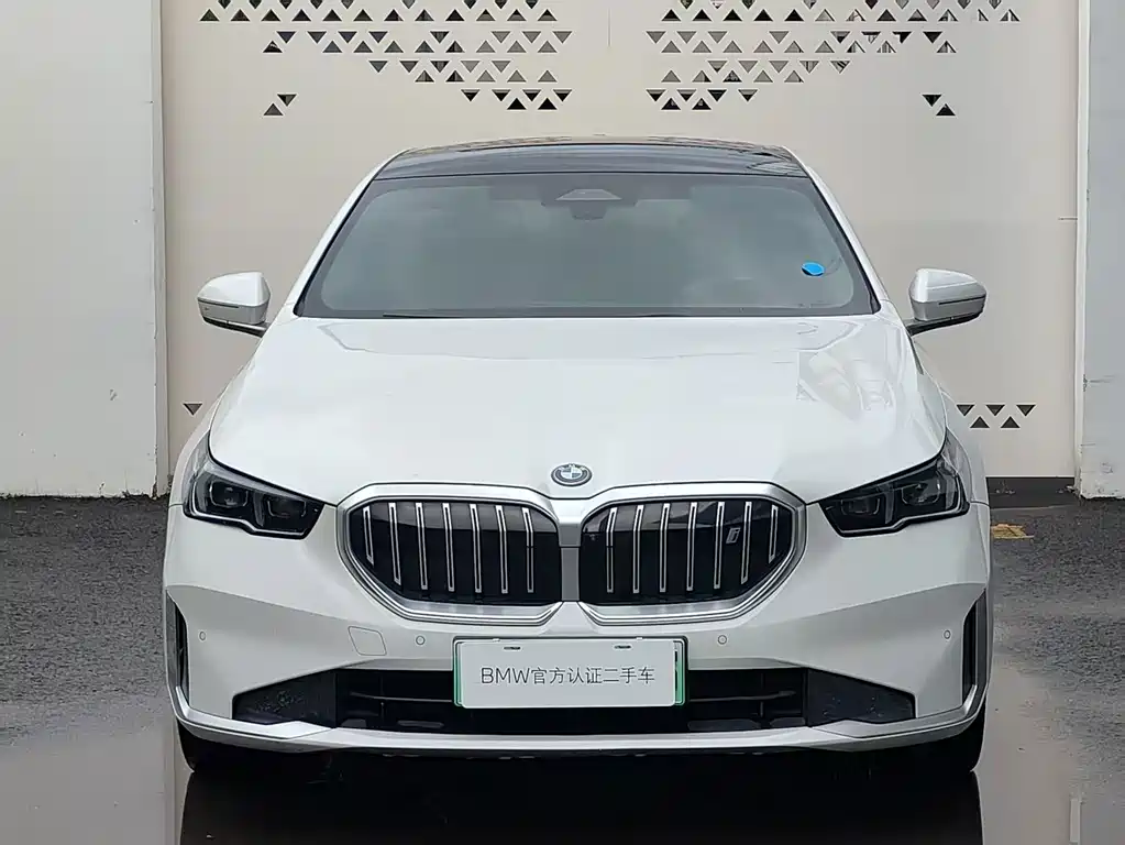 BMW i5 — миниатюра 2