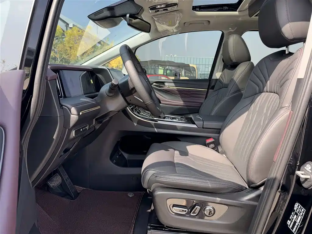 GAC Motor Trumpchi M8 — миниатюра 4