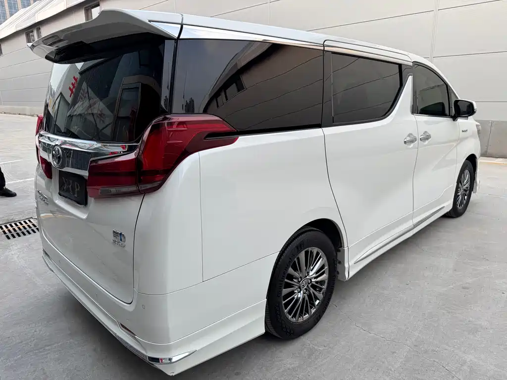 TOYOTA ELFA