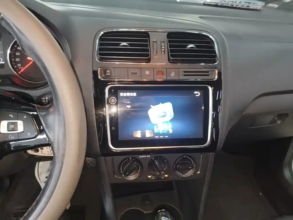 Volkswagen Polo — миниатюра 13