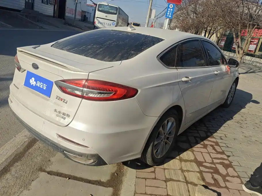 Ford Mondeo — миниатюра 3
