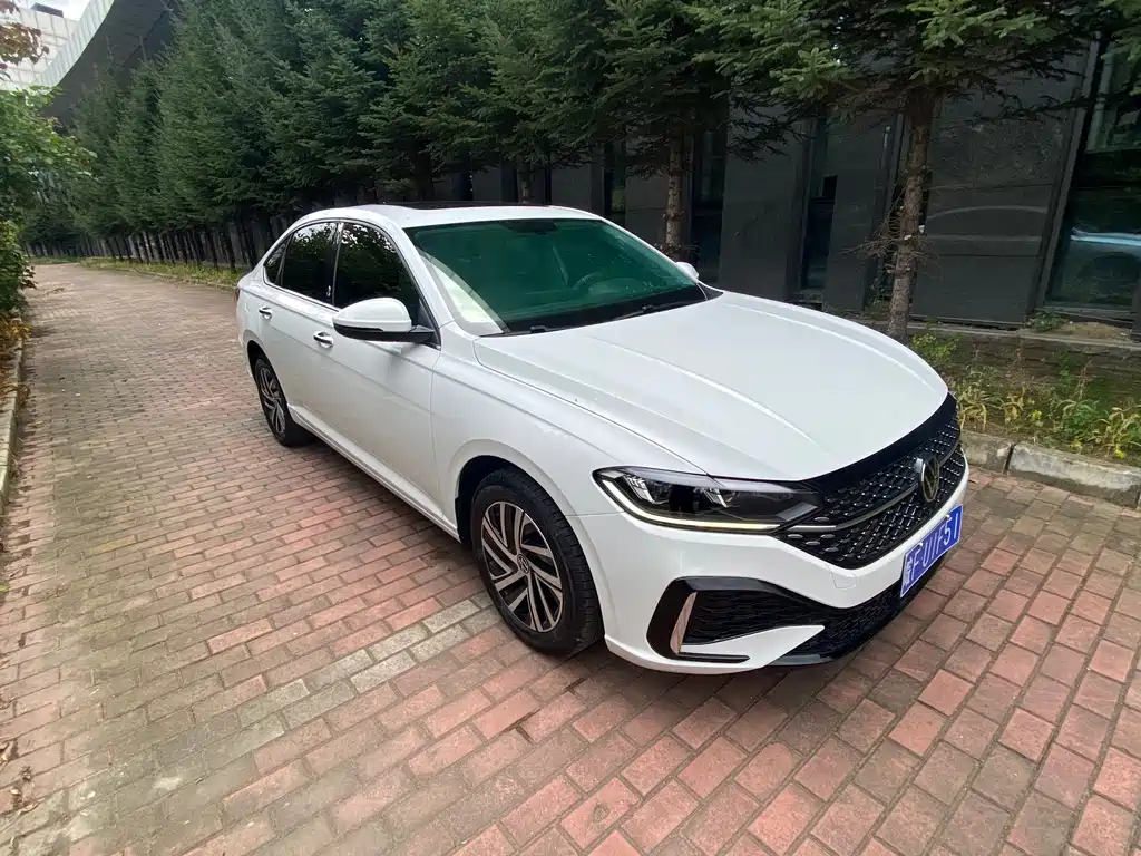 Volkswagen Lavida — миниатюра 3