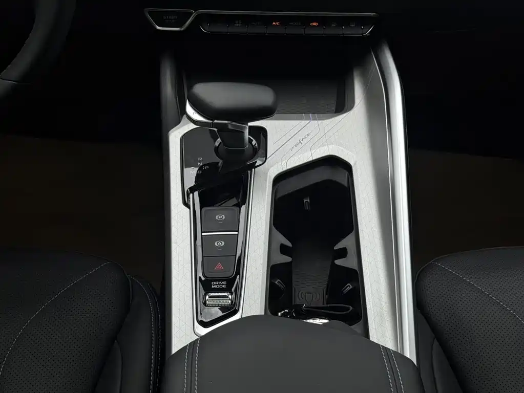 GEELY AUTOMOBILE XINGRUI