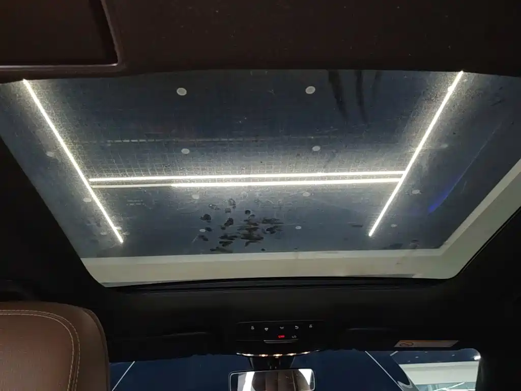 Mercedes-Benz E-Class — миниатюра 18