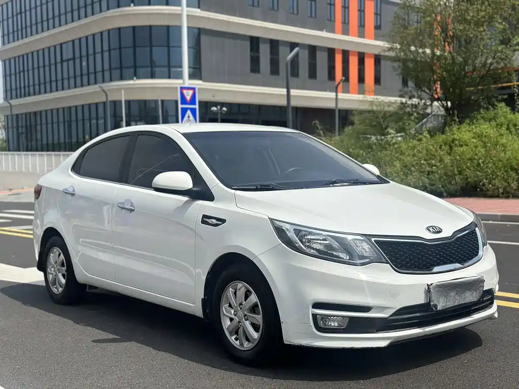 Kia K2 — миниатюра 3