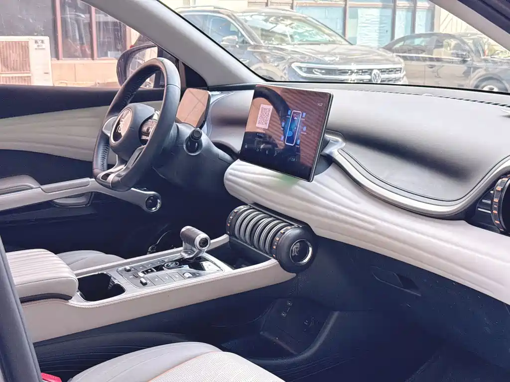 BYD Yuan Plus — миниатюра 15