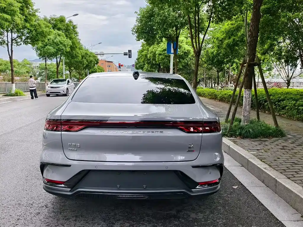 BYD Han 2025 DM-i 125KM LiDAR Smart Drive Type