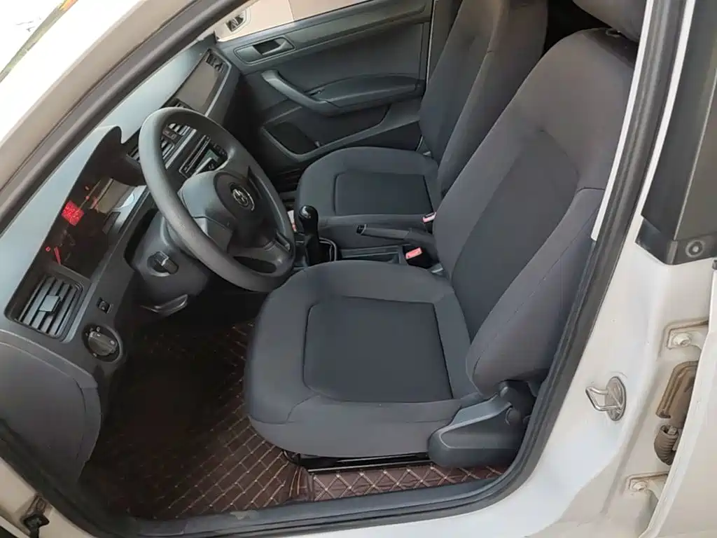 Volkswagen Santana — миниатюра 15