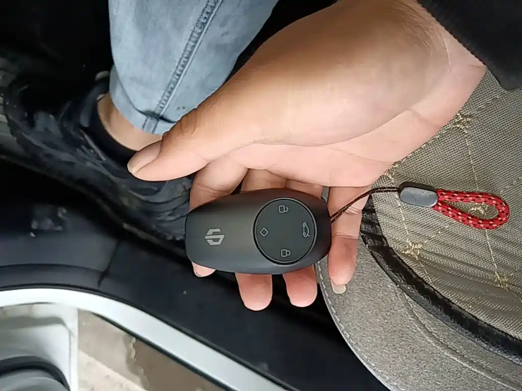 Leapmotor Leapmotor T03 — миниатюра 9