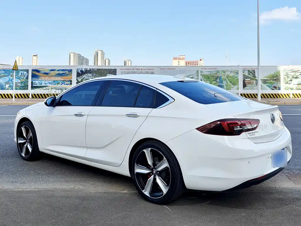 Buick Regal — миниатюра 17