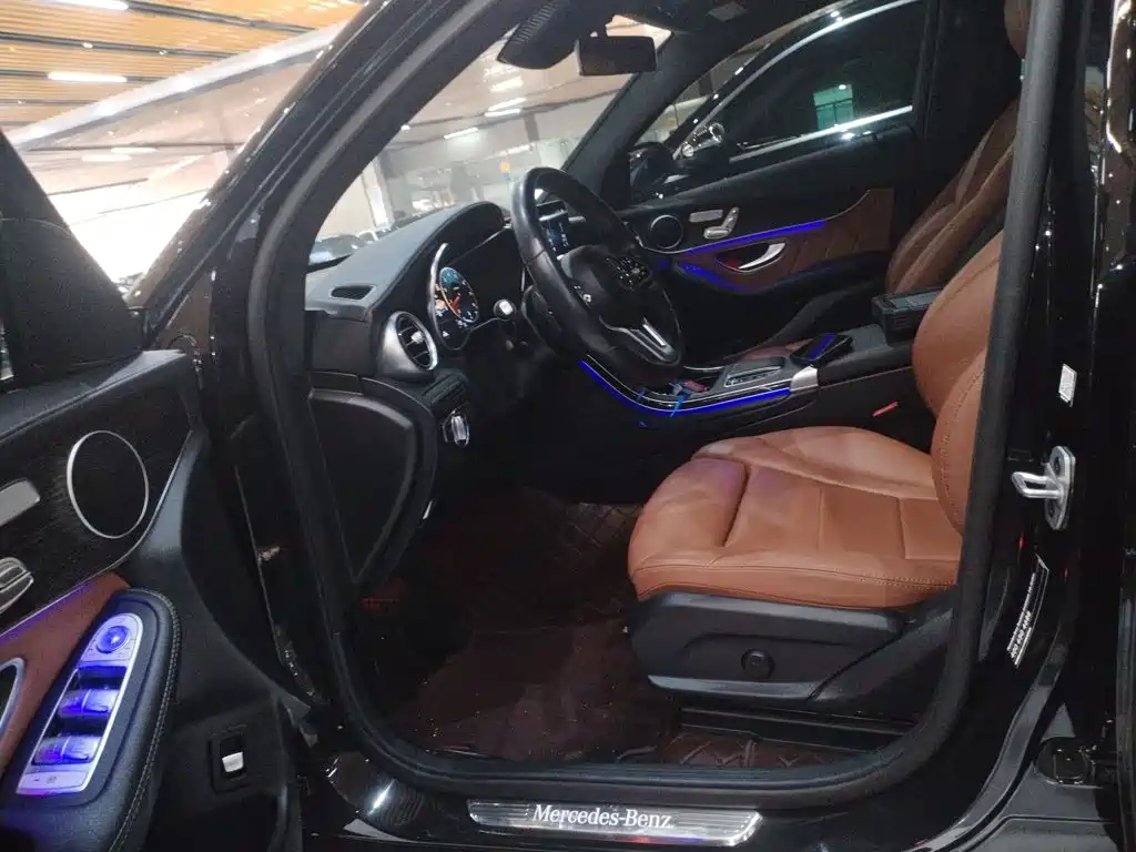 Mercedes-Benz GLC 2021 GLC 300 4MATIC SUV