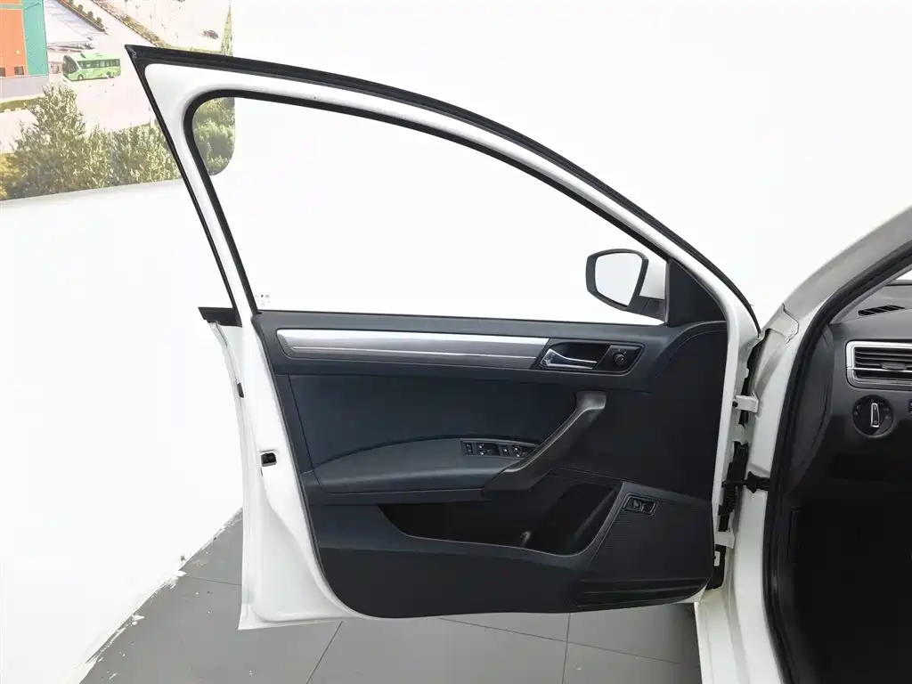 Volkswagen Santana 2018 1.5L MT Comfort