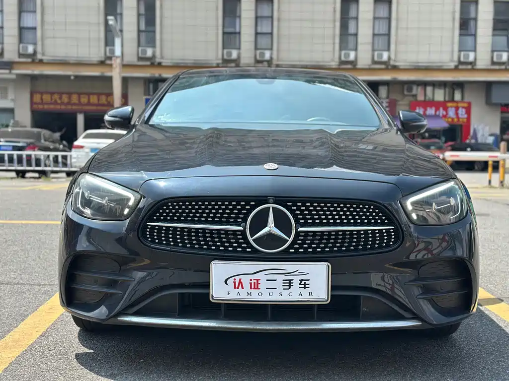 Mercedes-Benz E-Class — миниатюра 2