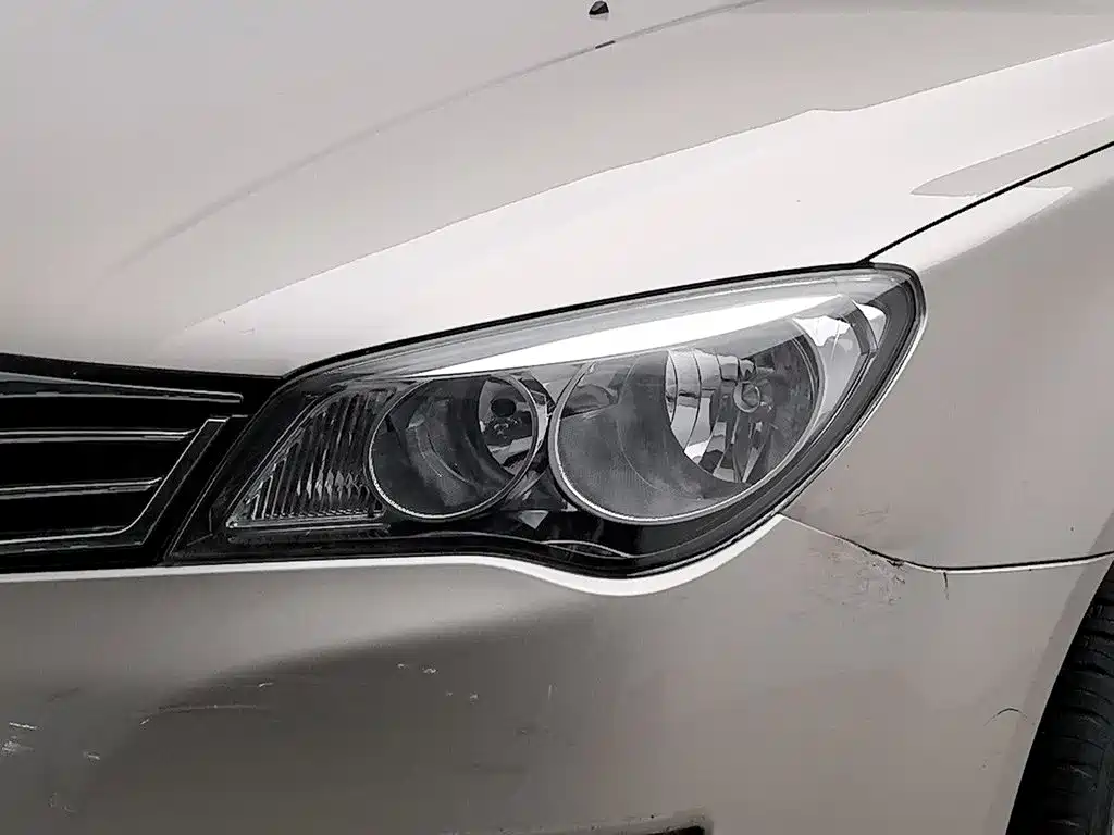 Roewe 350 — миниатюра 7